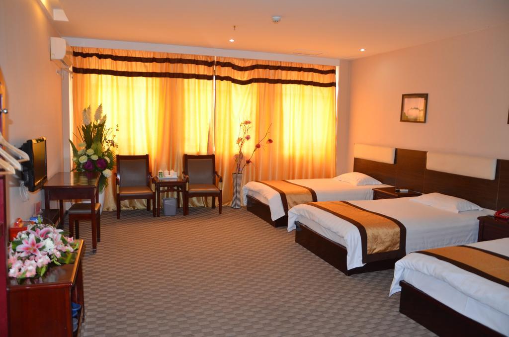 Wudangshan Yinjie Holiday Hotel Danjiangkou Номер фото